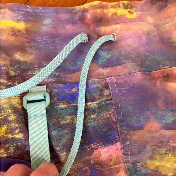 NEWS LULULEMON
CARGO SUPER HIGH-RISE HIKING
TIGHT PANTS size 4 - Picture 6 of 9